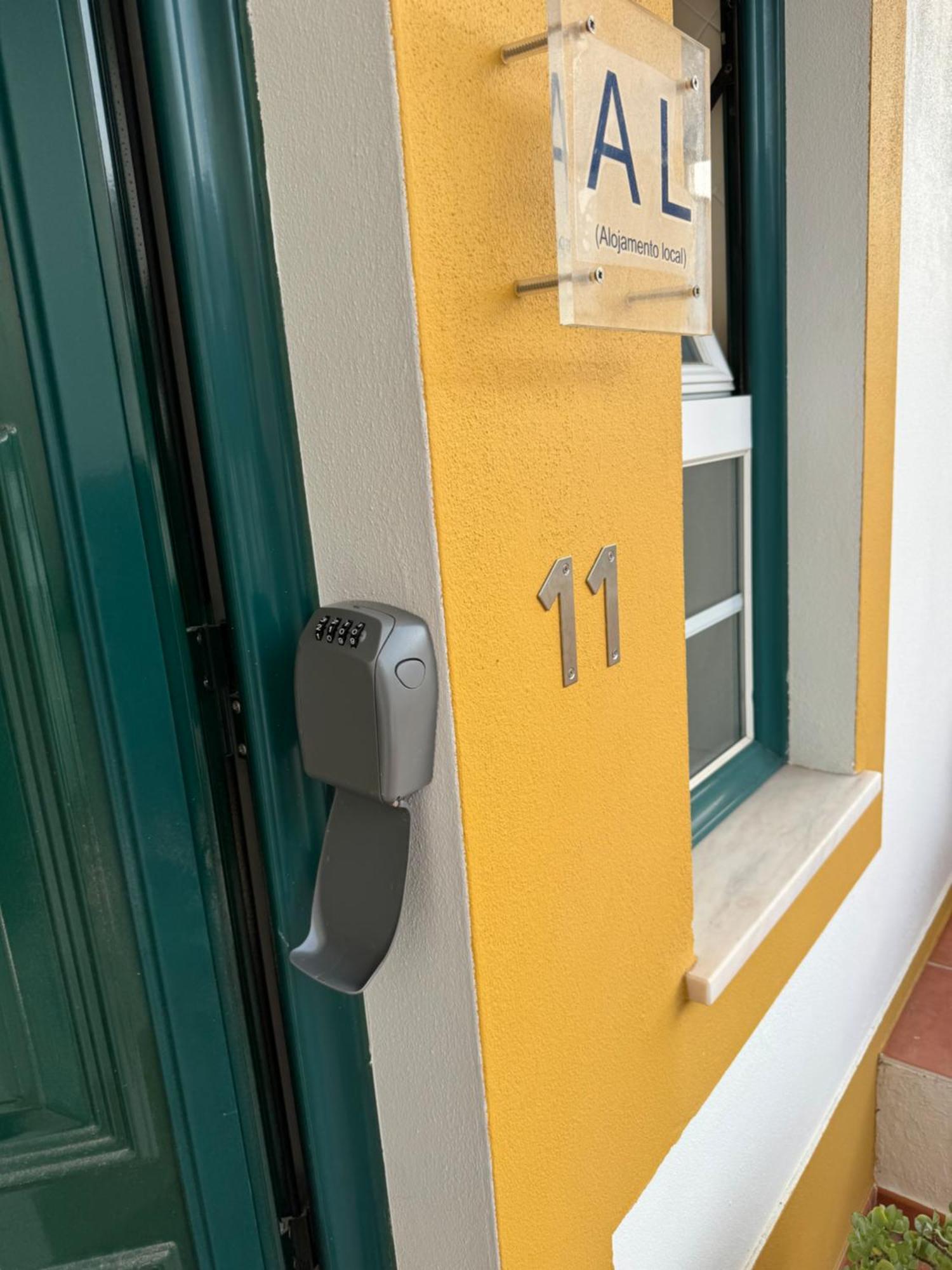 Quarto Duplo Com Terraco E Casa De Banho Privativa - Em Casa De Praia Em Almograve - Trilho Dos Pescadores المظهر الخارجي الصورة